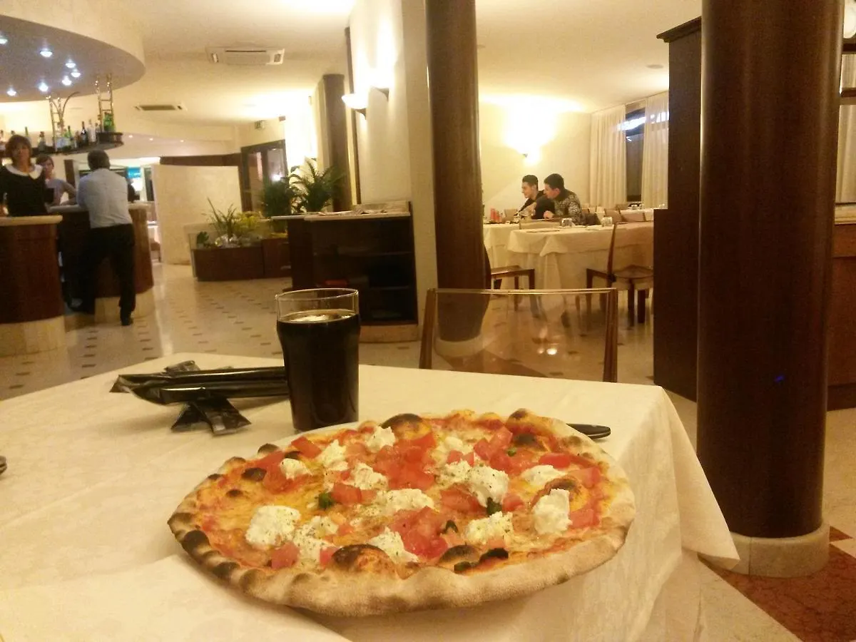 Park Hotel Casalmoro 3*,